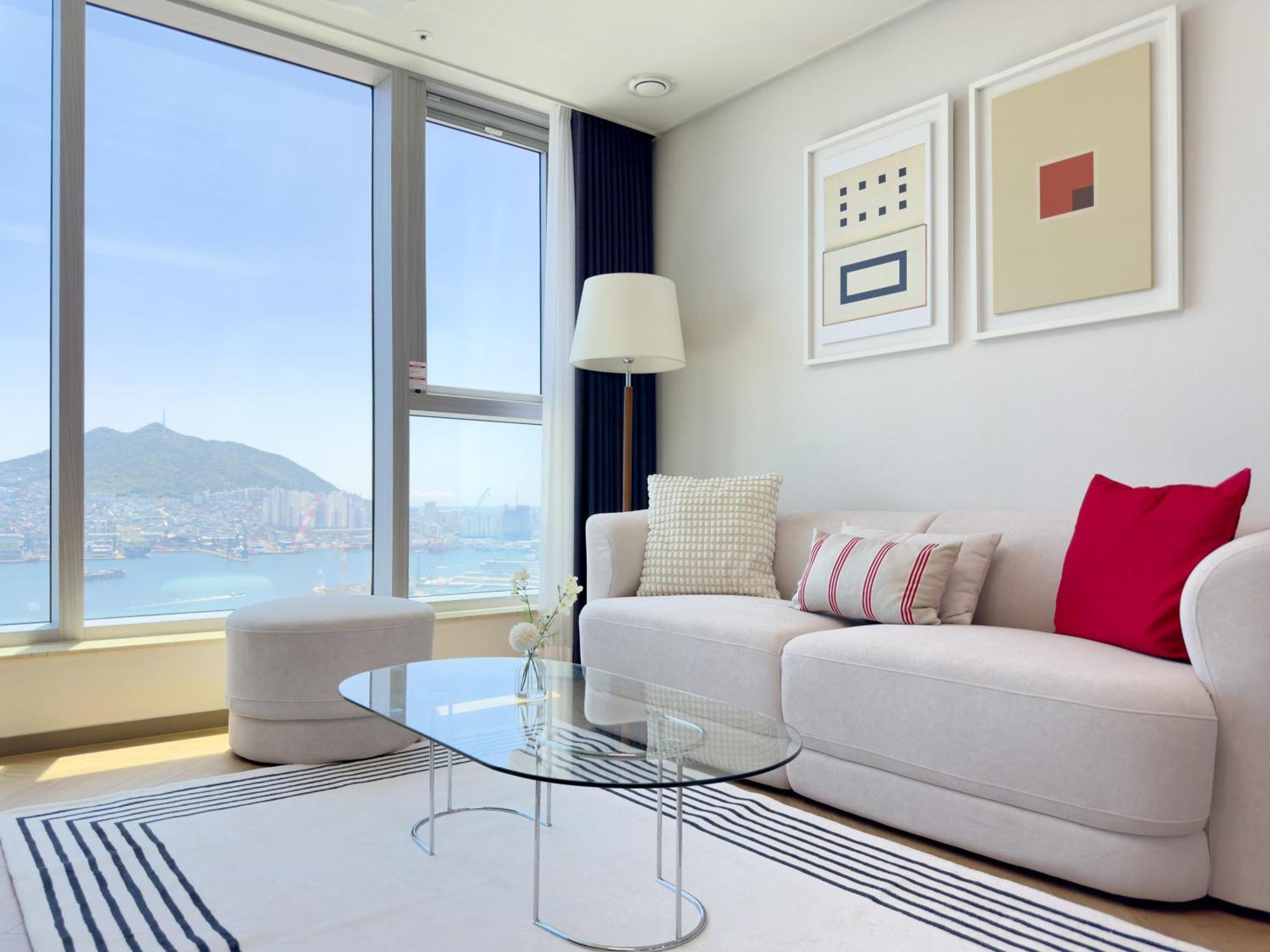 Brown Suites Busan Station Exterior foto